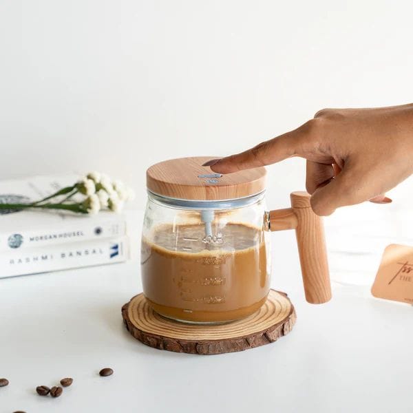 Self Stirring Coffee Mixing Cup