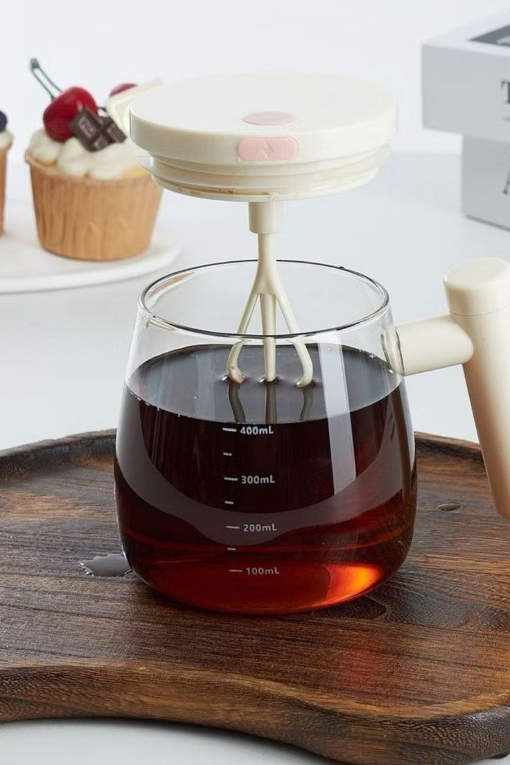 Self Stirring Coffee Mixing Cup